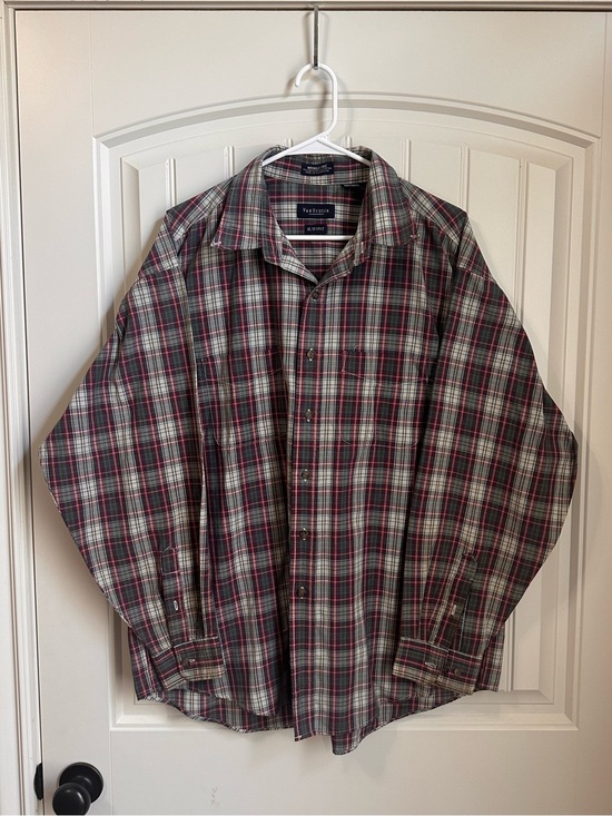 Van Heusen Other - Van Heusen Multi-Color Plaid Long-Sleeve Button-Up Shirt